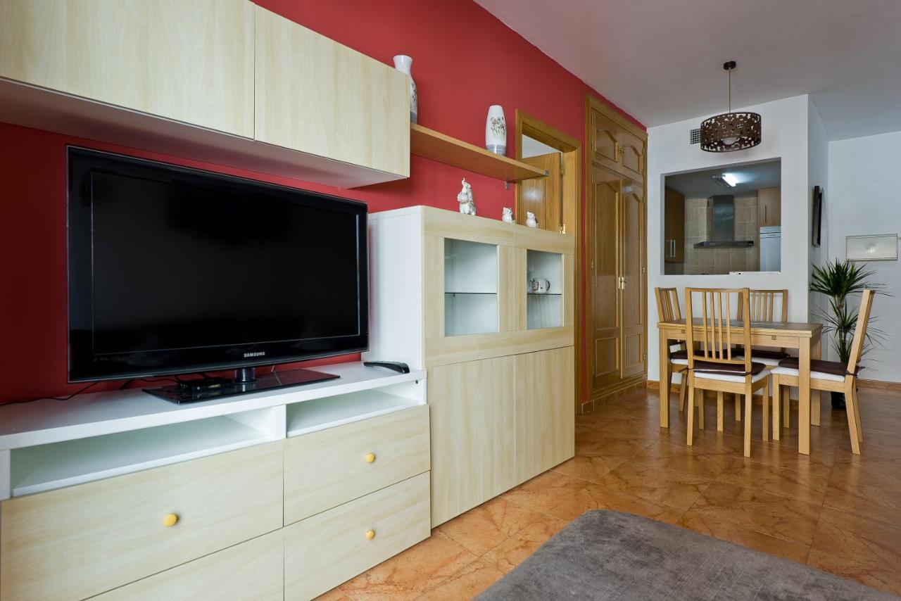 Relaxing Beach Apartment In Fuengirola Parking Екстериор снимка